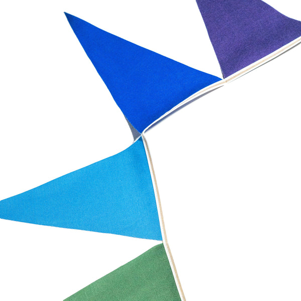 日本製﹗9色彩虹三角旗掛飾
